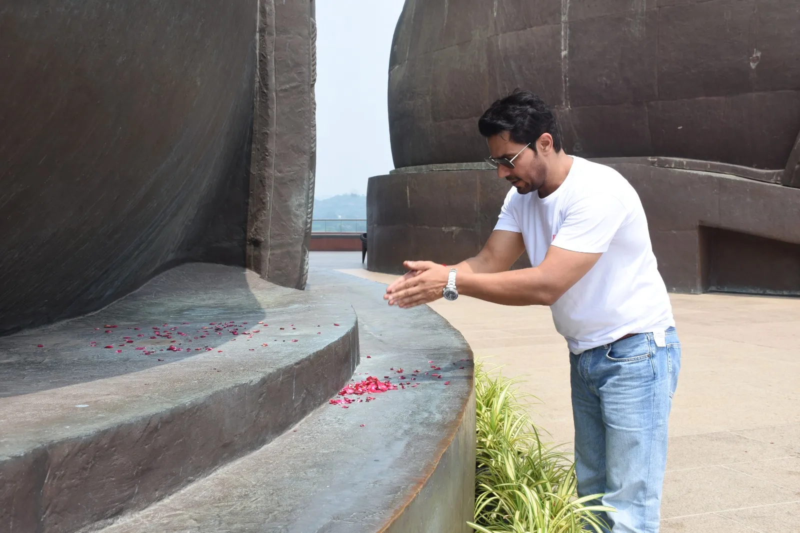 Randeep Hoda.webp
