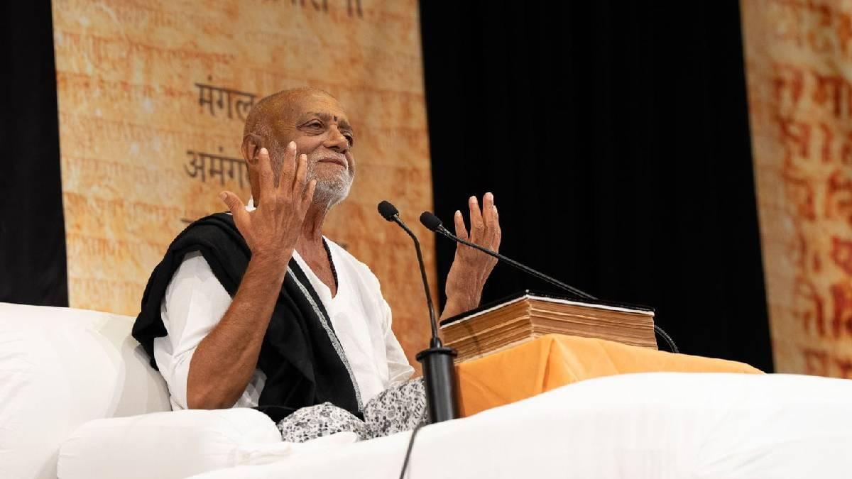 અમેરિકાની ધરતી પર મોરારીબાપુની 40મી રામકથા, હાર્વર્ડ યુનિવર્સિટીના સેન્ડર્સ થિયેટરમાં ‘માનસ ગુરુ પ્રસાદ’નો પ્રારંભ